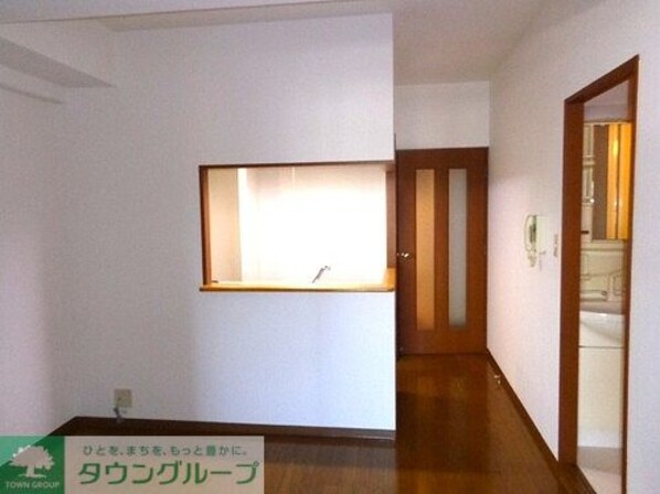 リヴィエルバーグ西大島の物件内観写真